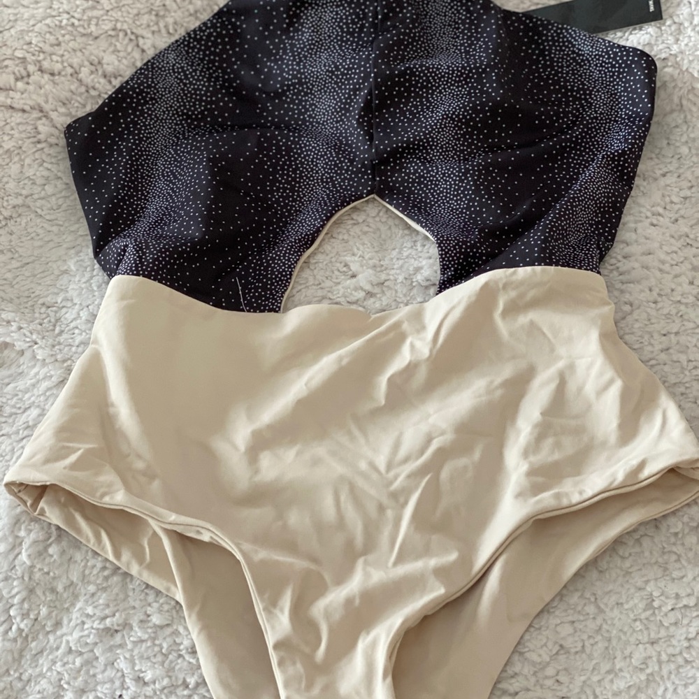 Tavik Lela Key Hole One Piece Swimsuit - Picture 7 of 9